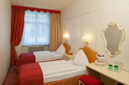 Pertschy Palais Hotel - image 7
