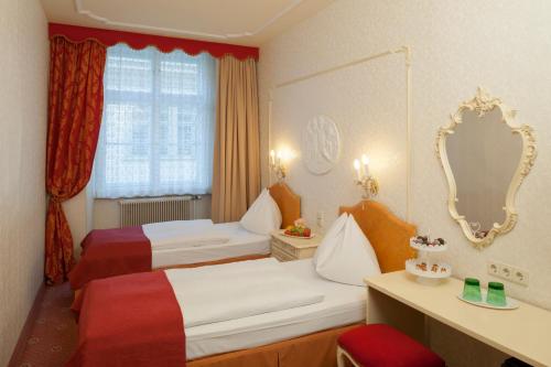 Pertschy Palais Hotel - image 7