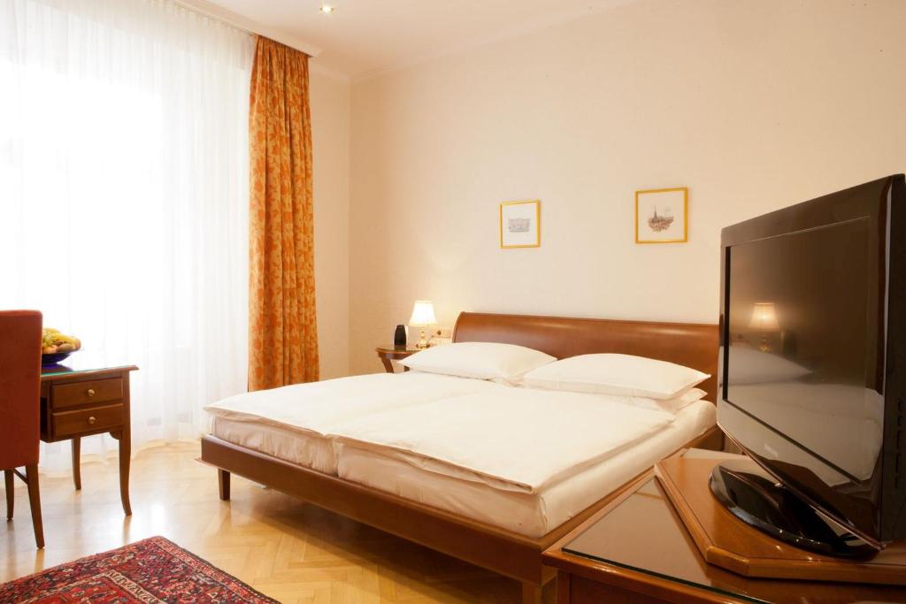 Hotel Kaiserin Elisabeth - main image