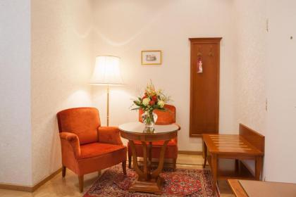Hotel Kaiserin Elisabeth - image 7