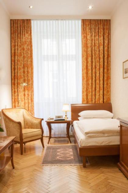 Hotel Kaiserin Elisabeth - image 9