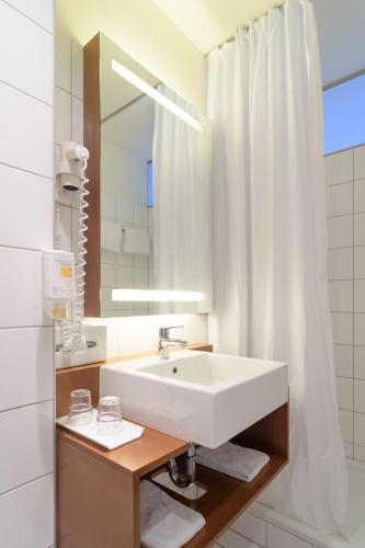 Kyriad Vienna Altmannsdorf - image 2