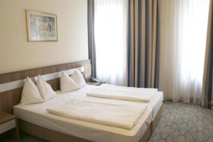 Hotel Carina - image 2