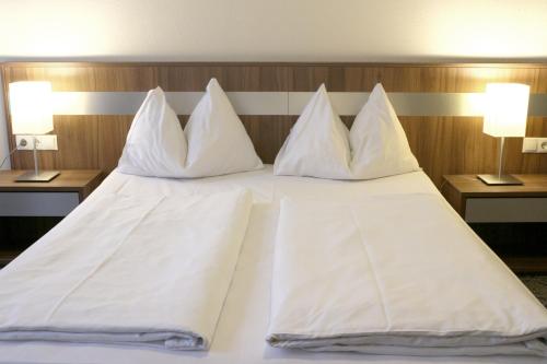 Hotel Carina - image 3