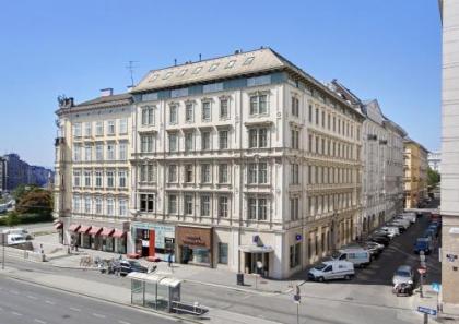Derag Livinghotel An der Oper - image 3