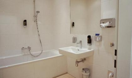 4 Beds and More Vienna Apartments - image 15