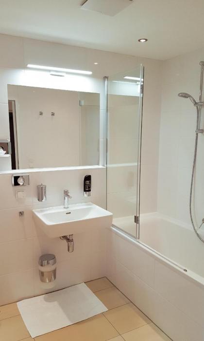 4 Beds and More Vienna Apartments - image 17