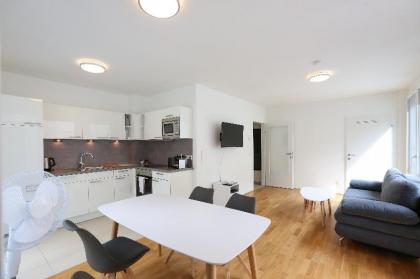 4 Beds and More Vienna Apartments - image 2