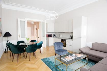 Studio Apartments Urania - image 28
