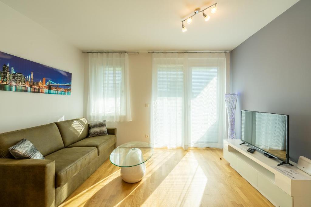 Vienna City and SPA - Modern Apartments next to Therme Wien & 15 Minutes to the City Center - main image