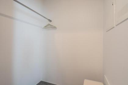 Vienna City and SPA - Modern Apartments next to Therme Wien & 15 Minutes to the City Center - image 4