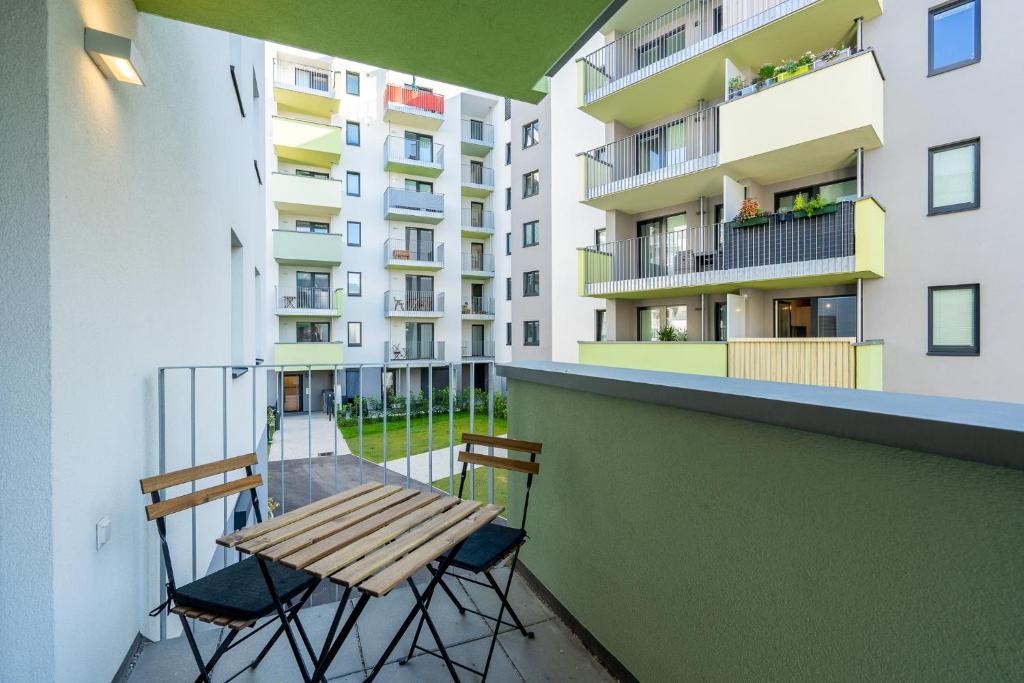 Vienna City and SPA - Modern Apartments next to Therme Wien & 15 Minutes to the City Center - image 7