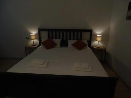 Centre Apartments - image 24