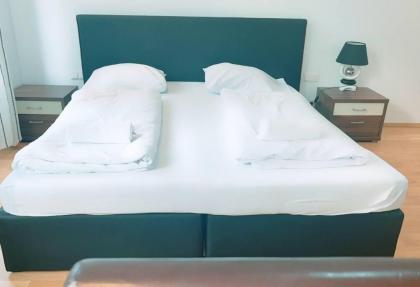 Apartment or Studio in Meldemannstra¿ - image 22