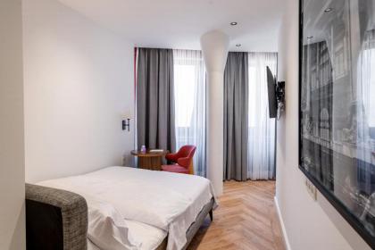 Kent Hotel Domenig - image 26