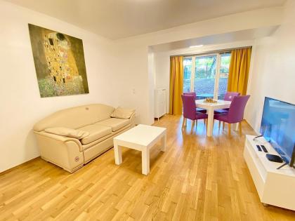 Pelikan Apartments - image 21