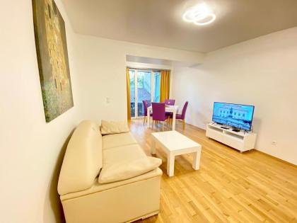 Pelikan Apartments - image 27