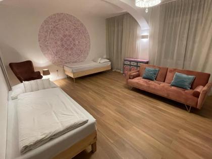 Der Salon Hostel - image 22