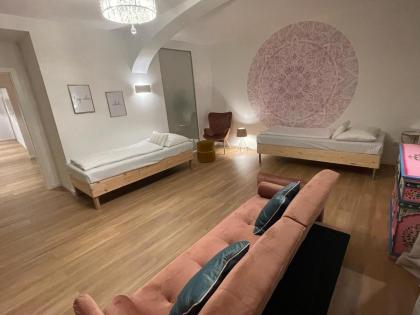 Der Salon Hostel - image 25