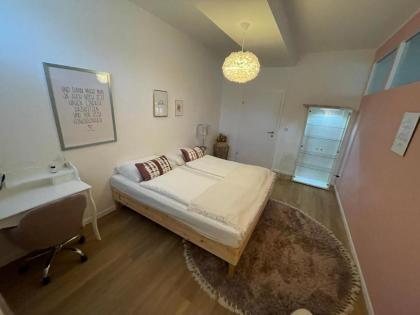 Der Salon Hostel - image 29